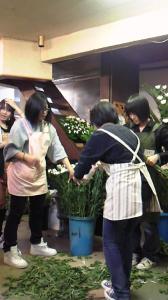 ○校生が・・・|「みつい生花店」　（福島県喜多方市の花屋）のブログ